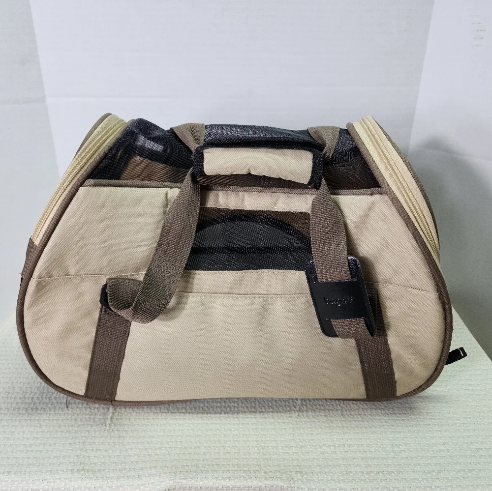 Dog carrier